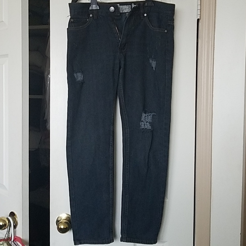 Men's ripped jeans
